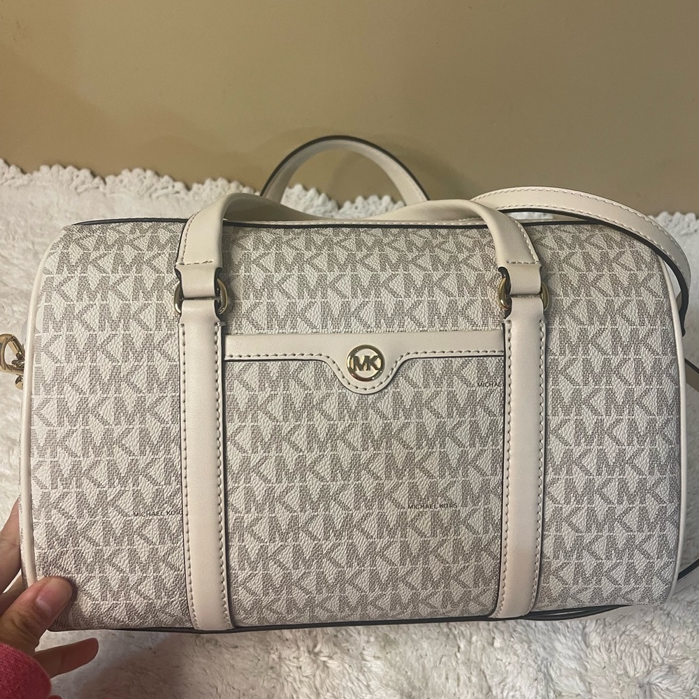 NWT Michael Kors Jet Set Travel Medium Duffle Bag - Picture 8 of 11